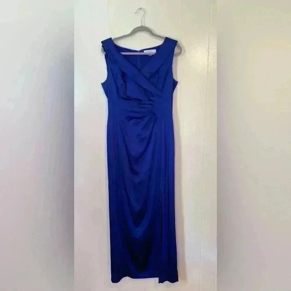 Tahari Blue Formal Prom Party Gown Dress in Size 12. - Picture 2 of 16